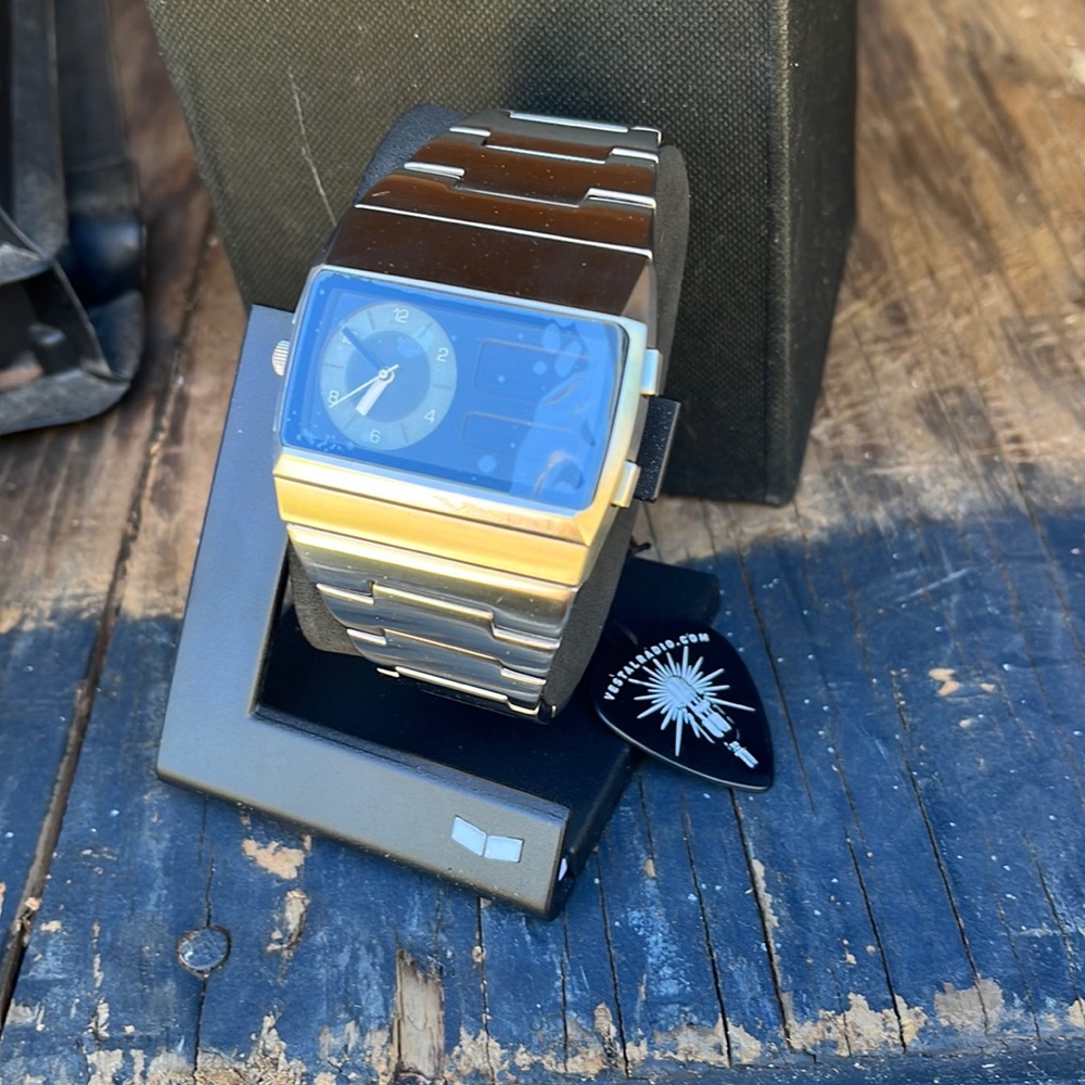 Vestal watch New